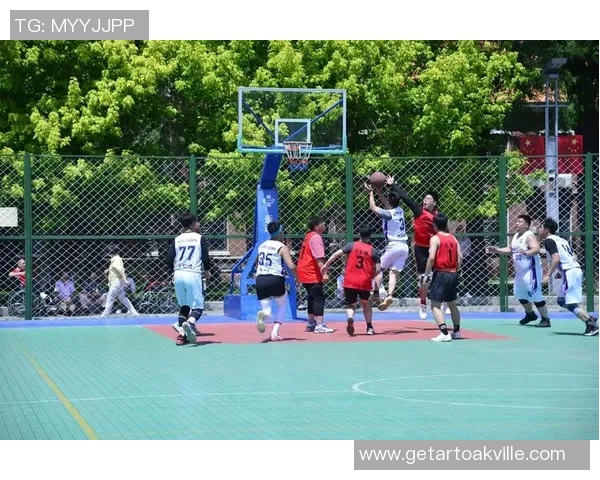 武汉篮球队耐力表现突出创新高引发全场瞩目 武汉篮球队耐力表现突出创新高引发全场瞩目