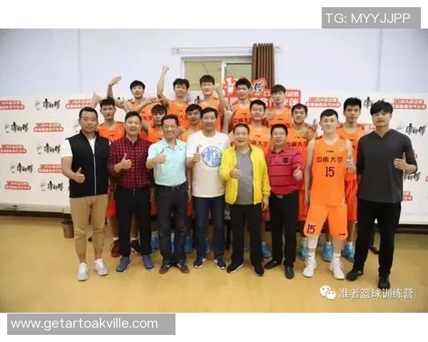 赛后分析：北京篮球队与深圳篮球队的表现与状态对比探讨