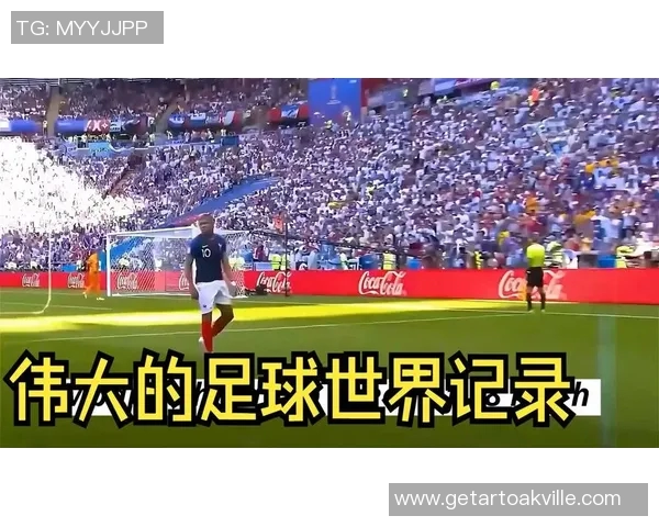 足球明星们的苦笑瞬间合集展现了他们背后的辛酸与坚持