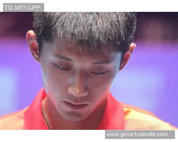 你长得像哪个足球明星揭秘你的面容与球场巨星的相似之处